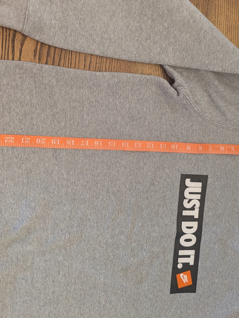 EUC Nike Mens XL Just Do It Graphic Crewneck Sweatshirt Gray